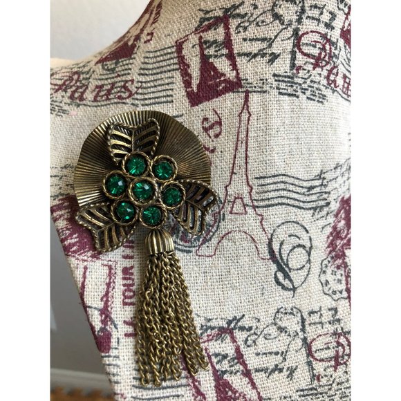 Vintage 1940s Emerald Green Rhinestone Tassel Brooch Pin-up Old Hollywood - Picture 2 of 4